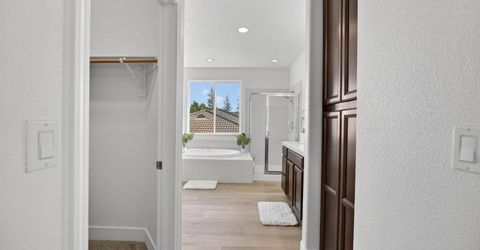 9837 Lois Stiltner Ct, Elk Grove, CA 95624 Photo