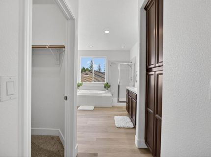 9837 Lois Stiltner Ct, Elk Grove, CA 95624 Photo