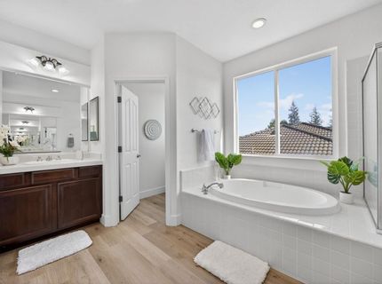 9837 Lois Stiltner Ct, Elk Grove, CA 95624 Photo