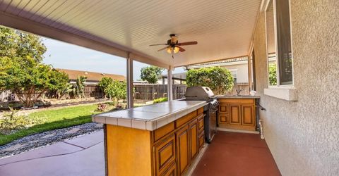 9837 Lois Stiltner Ct, Elk Grove, CA 95624 Photo