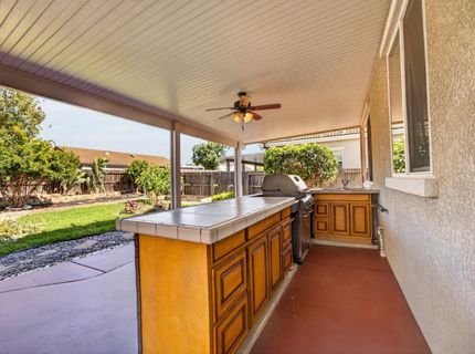 9837 Lois Stiltner Ct, Elk Grove, CA 95624 Photo