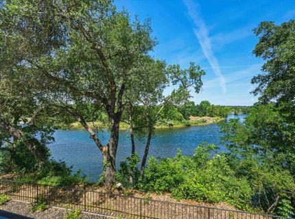 9815 Mira Del Rio Dr, Sacramento, CA 95827 Photo