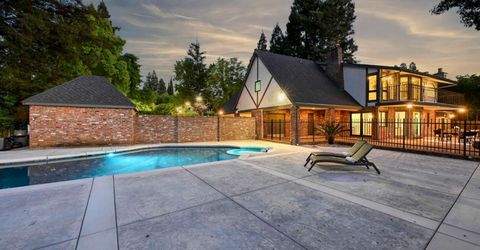 9815 Mira Del Rio Dr, Sacramento, CA 95827 Photo
