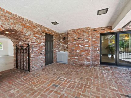 9815 Mira Del Rio Dr, Sacramento, CA 95827 Photo