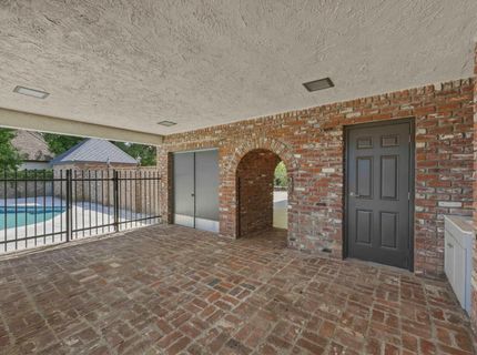 9815 Mira Del Rio Dr, Sacramento, CA 95827 Photo