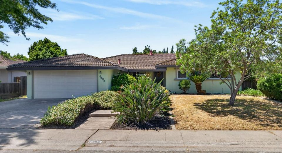 7382 Farm Dale Way, Sacramento, CA 95831 Photo