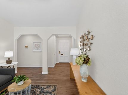 7382 Farm Dale Way, Sacramento, CA 95831 Photo