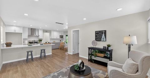 7382 Farm Dale Way, Sacramento, CA 95831 Photo
