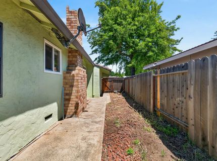 7382 Farm Dale Way, Sacramento, CA 95831 Photo