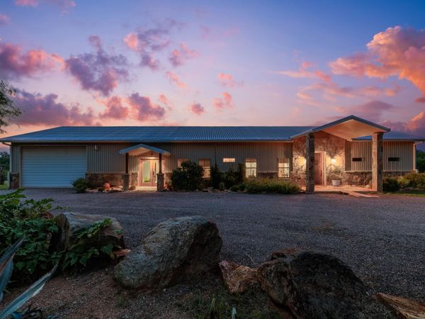 3724 Ranch Road 3347, Round Mountain, TX 78663