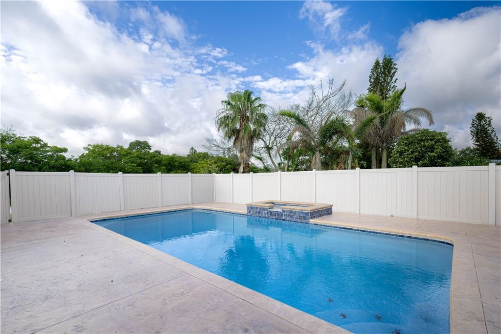 882 Gilbert Street, Sebastian, FL 32958 Photo