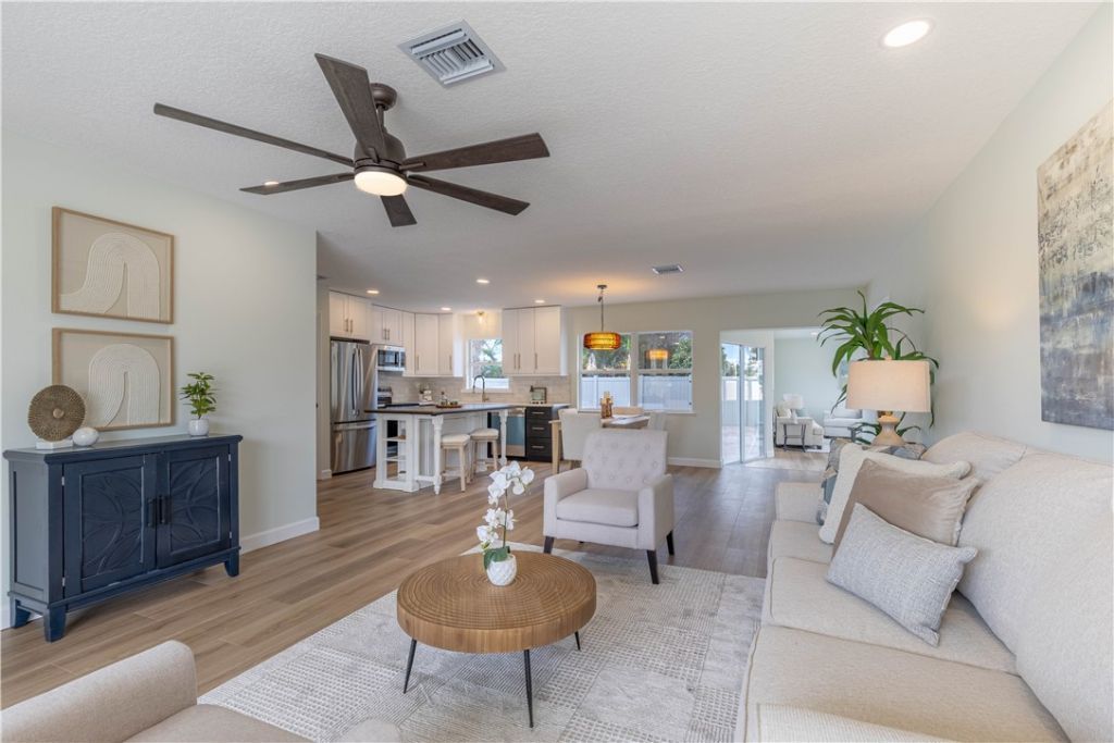 882 Gilbert Street, Sebastian, FL 32958 Photo