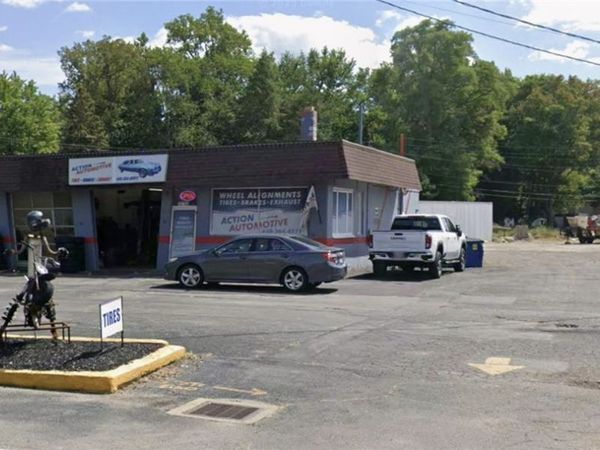 35760 Lakeshore Boulevard , Eastlake, OH 44095