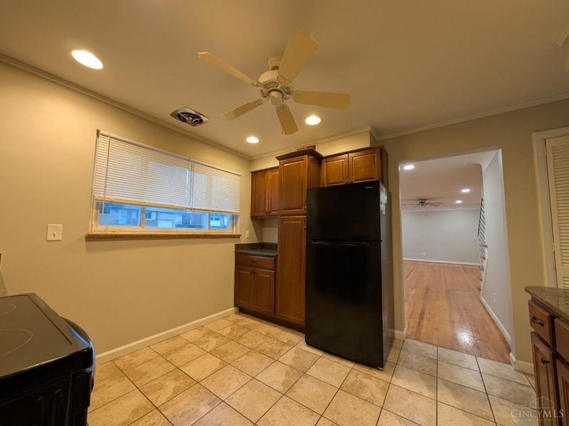 8829 Mockingbird Lane, Springfield Twp., OH 45231 Photo 12