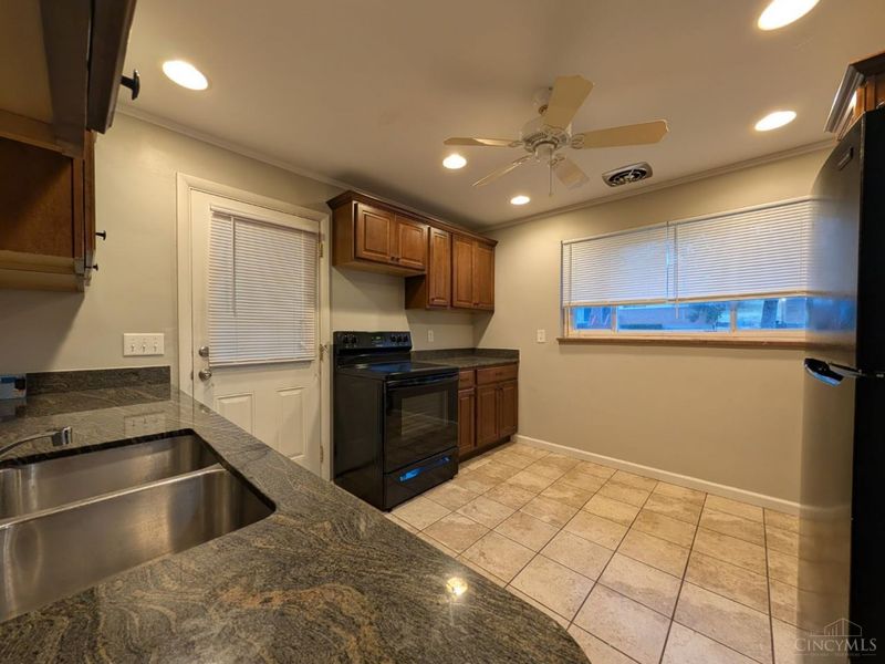 8829 Mockingbird Lane, Springfield Twp., OH 45231 Photo 9