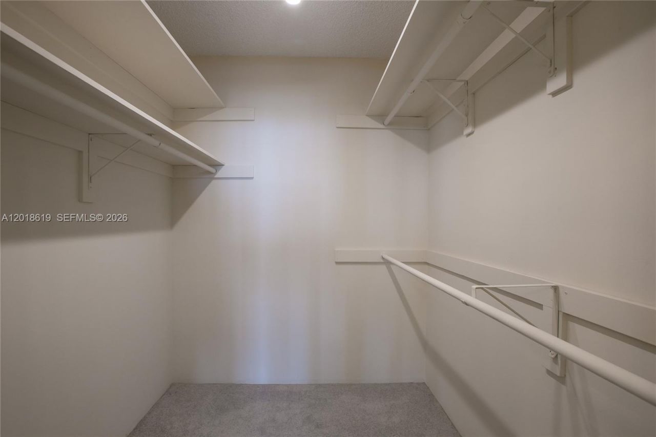 1800 NE 114th St , Unit 1502, Miami, FL 33181 Photo