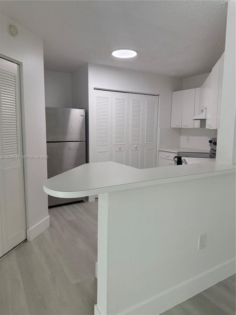 6296 NW 186th St , Unit 205, Hialeah, FL 33015 Photo