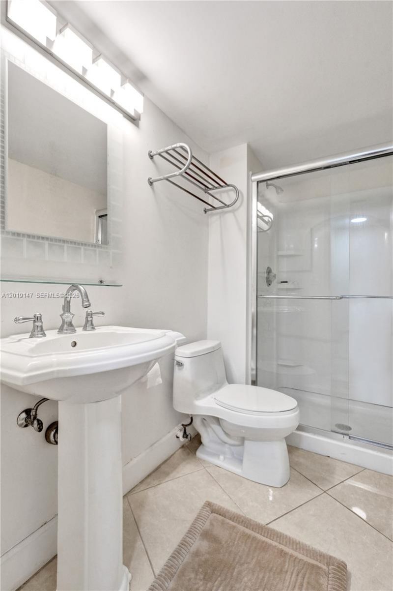 5420 N Ocean Dr , Unit 2201, Singer Island, FL 33404 Photo
