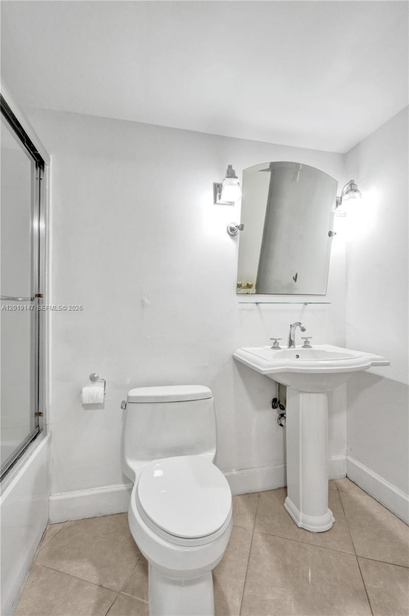5420 N Ocean Dr , Unit 2201, Singer Island, FL 33404 Photo