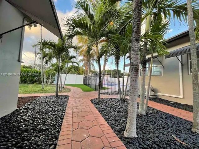 1925 Dewey St, Unit 1927, Hollywood, FL 33020 Photo