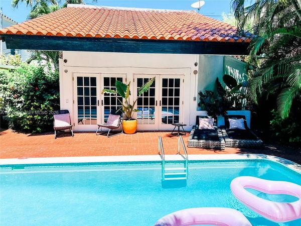 320 W 55th St , Unit 1, Miami Beach, FL 33140