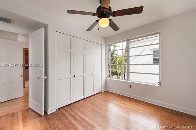320 W 55th St, Miami Beach, FL 33140 Photo