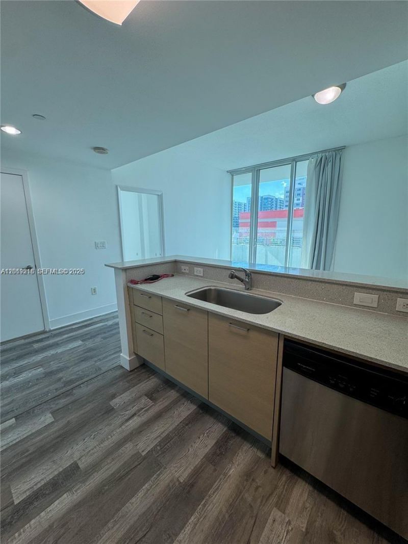 350 NE 24th St , Unit 514, Miami, FL 33137 Photo