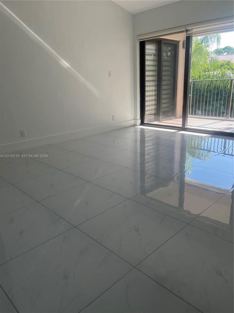 10121 W Sunrise Blvd, Unit 301, Plantation, FL 33322 Photo