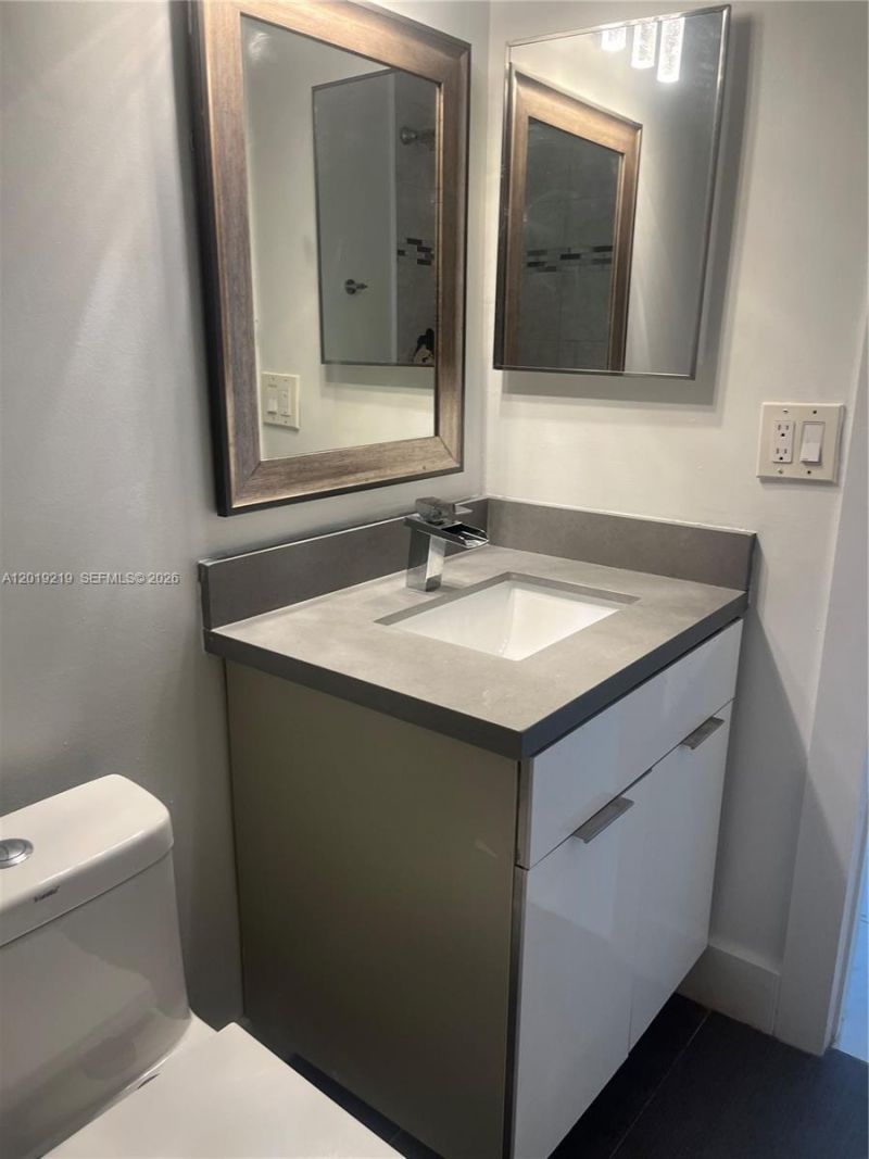 10121 W Sunrise Blvd, Unit 301, Plantation, FL 33322 Photo