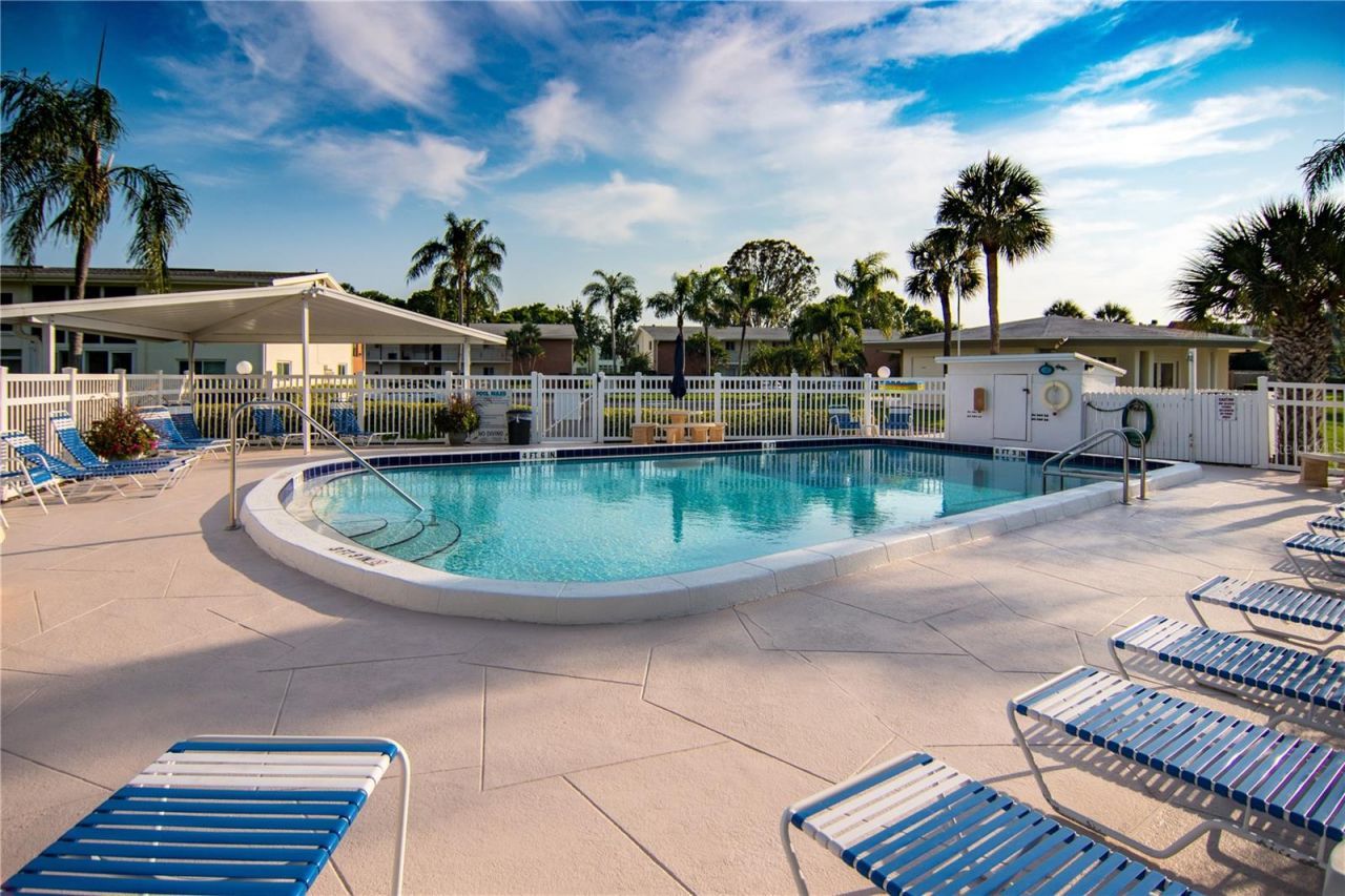 4570 Overlook Drive Ne, Unit 179, Saint Petersburg, FL 33703 Photo