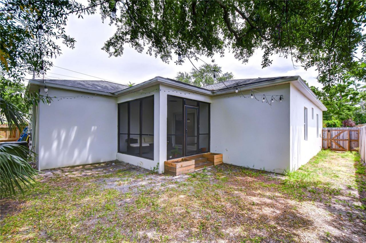1051 44th Street S, Saint Petersburg, FL 33711 Photo