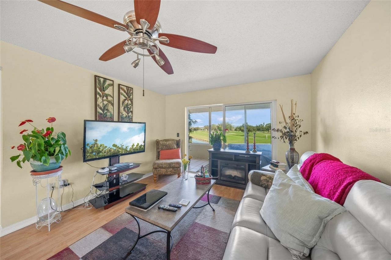 7193 W Country Club Drive N, Unit 237, Sarasota, FL 34243 Photo