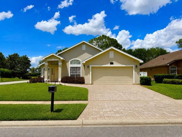 2 MOOR GREEN COURT , OCOEE, FL 34761