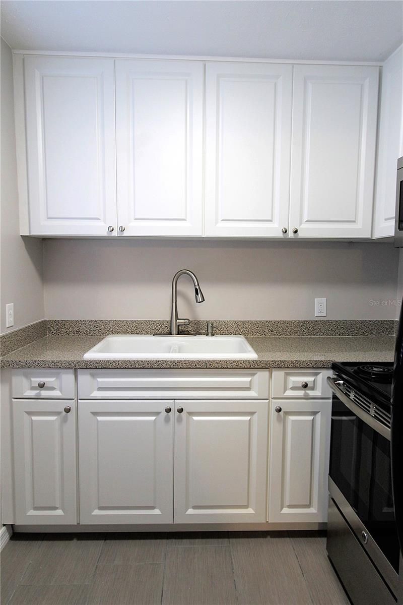 3001 Bee Ridge Road, Unit 107, Sarasota, FL 34239 Photo
