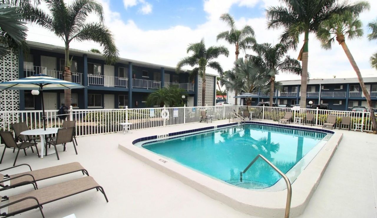 3001 Bee Ridge Road, Unit 124, Sarasota, FL 34239 Photo