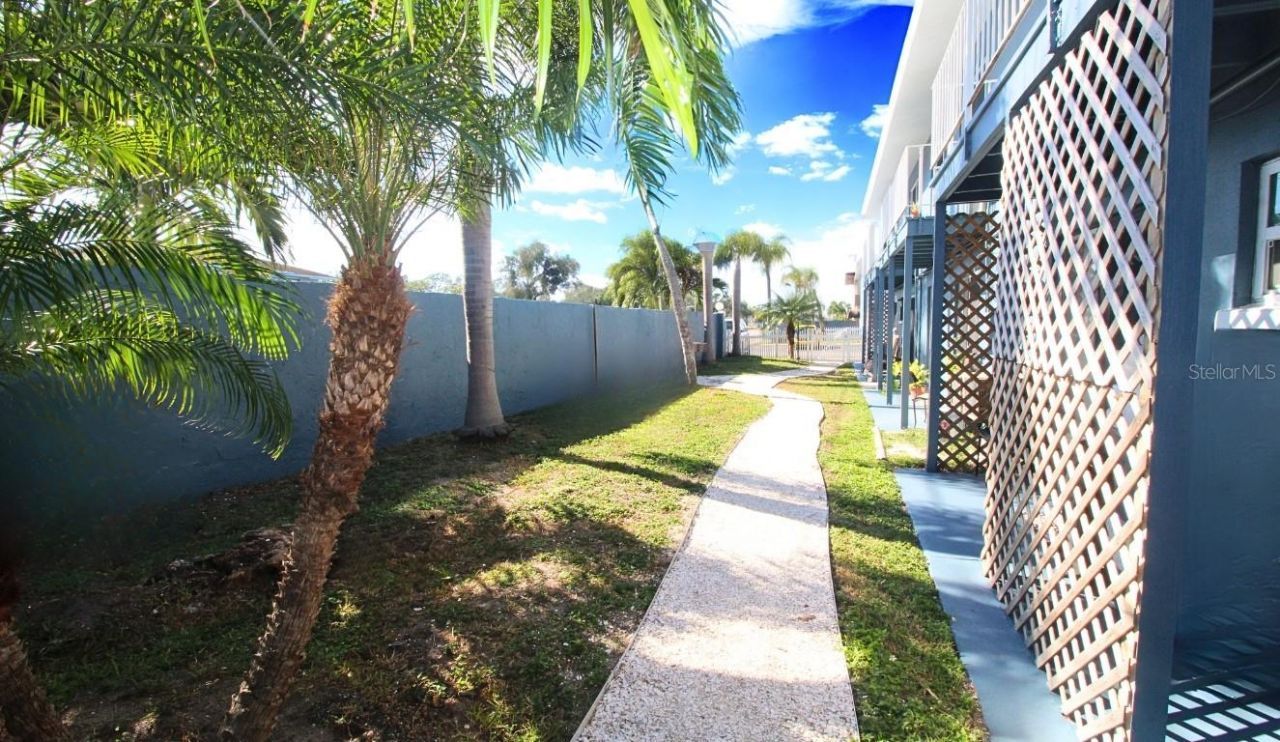 3001 Bee Ridge Road, Unit 124, Sarasota, FL 34239 Photo