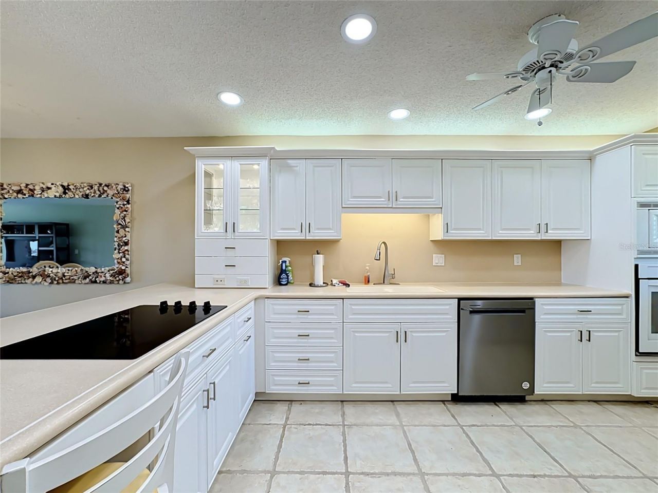 1515 Pelican Point Drive, Unit BA185, Sarasota, FL 34231 Photo
