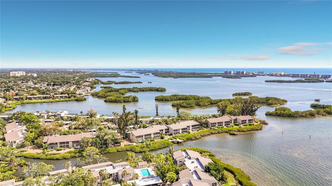 1515 Pelican Point Drive, Unit BA185, Sarasota, FL 34231 Photo