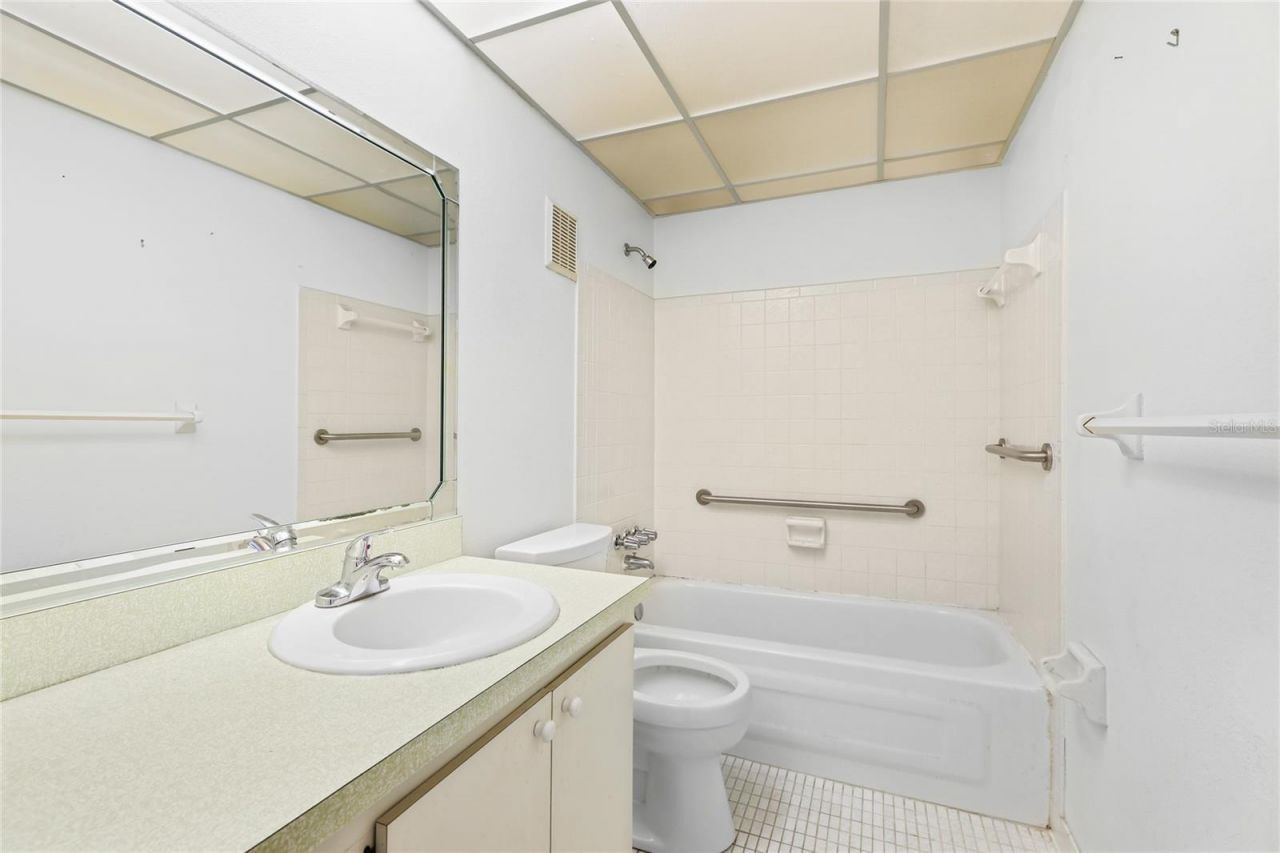 3403 41st Street W, Unit 19, Bradenton, FL 34205 Photo