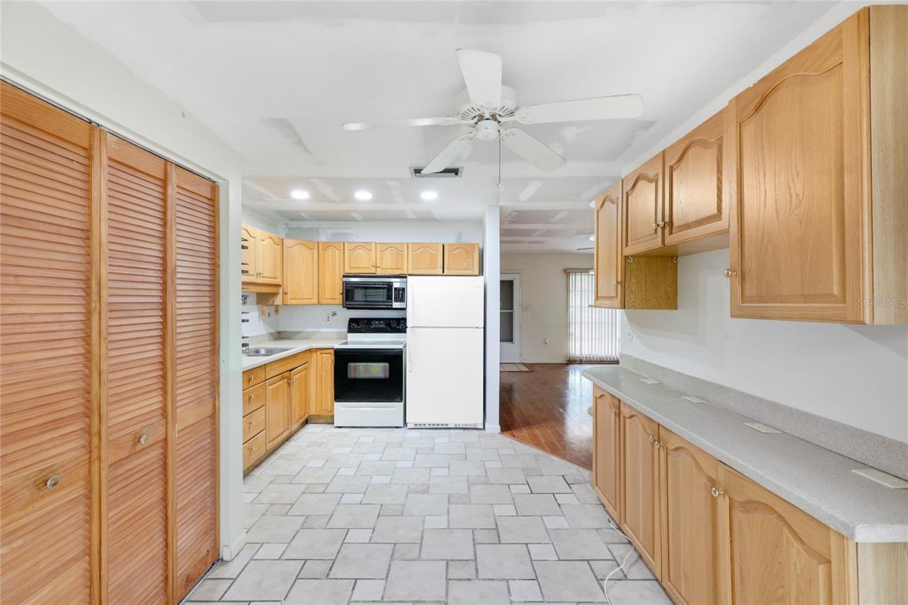 3403 41st Street W, Unit 19, Bradenton, FL 34205 Photo