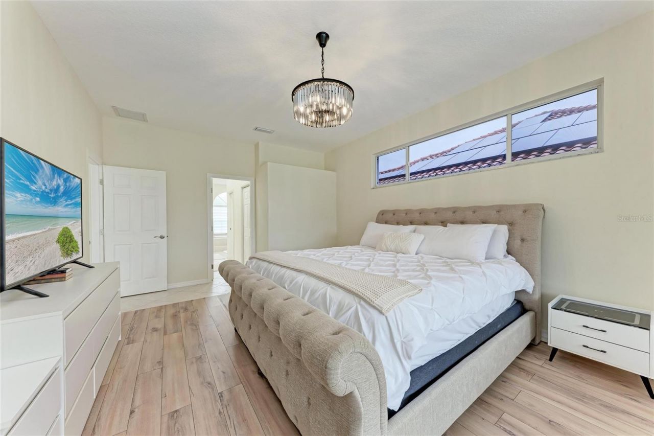 7327 38th Court East, Sarasota, FL 34243 Photo
