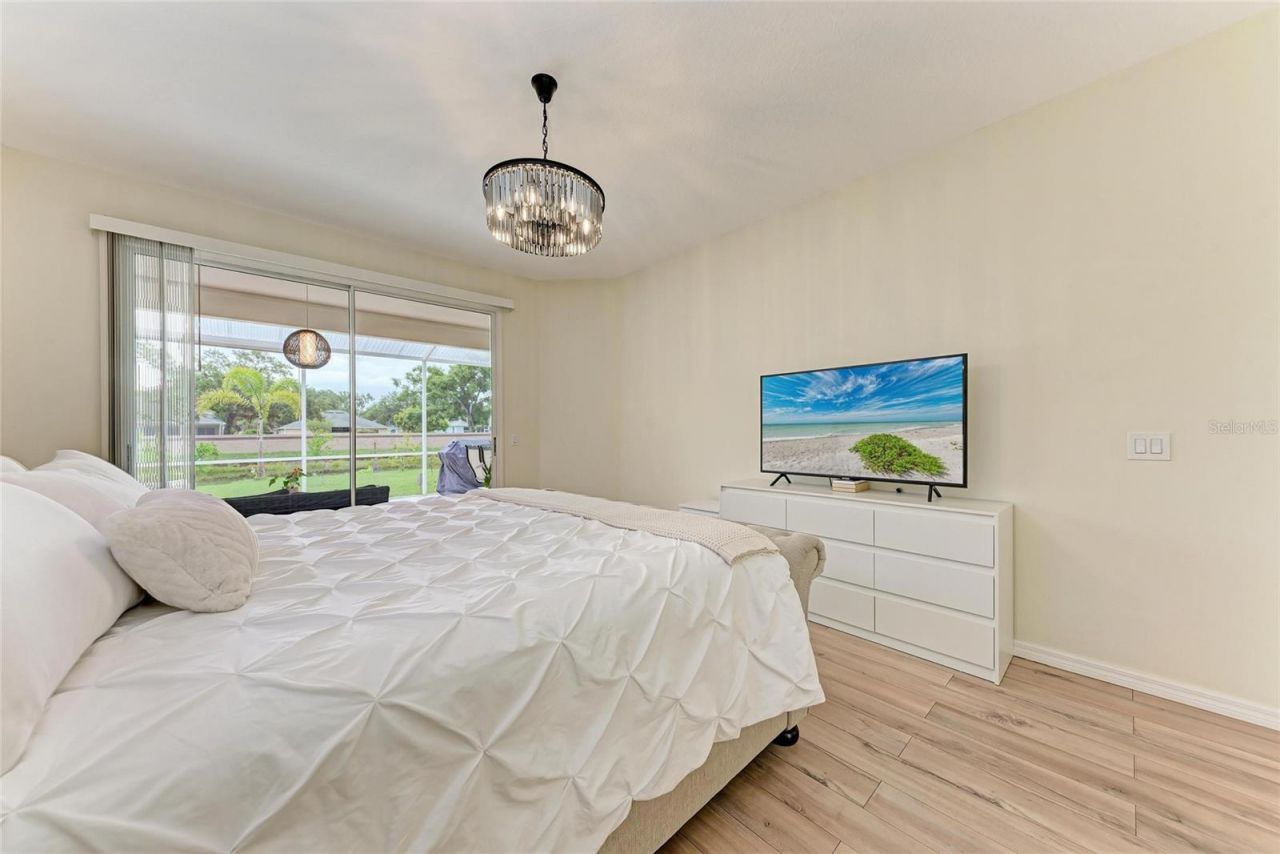 7327 38th Court East, Sarasota, FL 34243 Photo