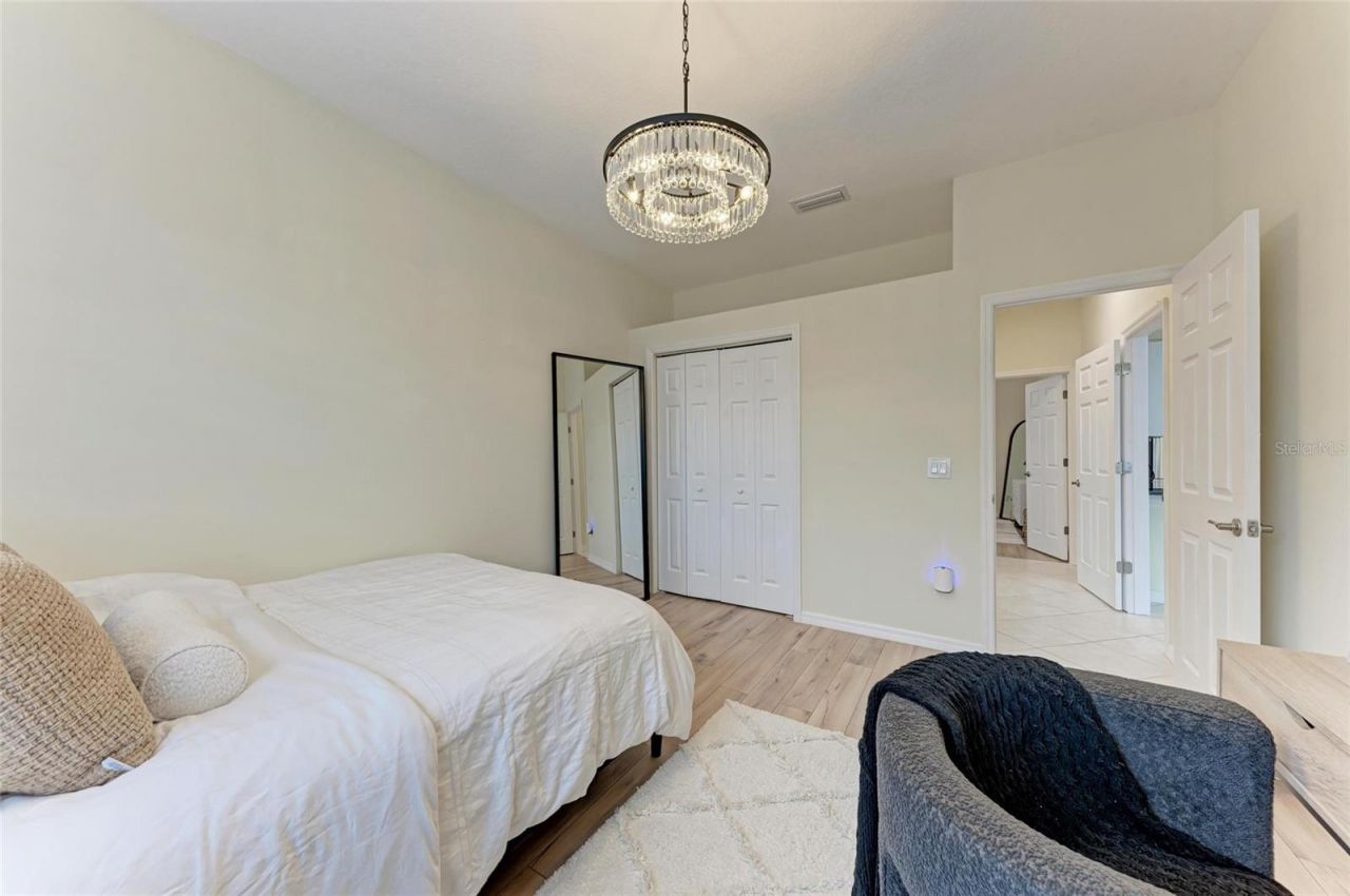 7327 38th Court East, Sarasota, FL 34243 Photo