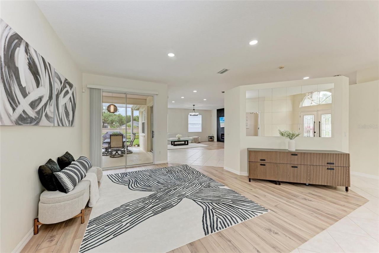 7327 38th Court East, Sarasota, FL 34243 Photo