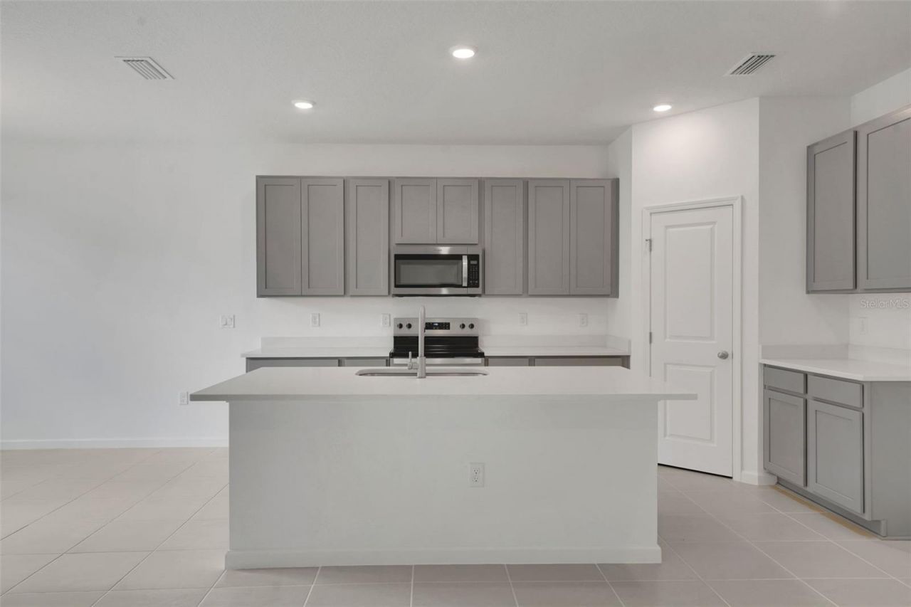 5055 Abigail Drive, Lake Wales, FL 33859 Photo