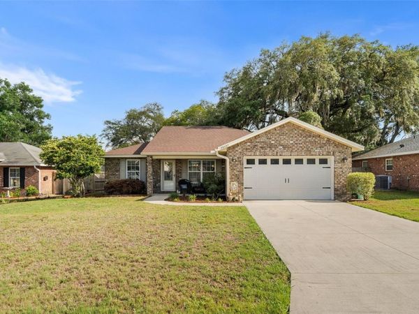25137 SW 18TH AVENUE , NEWBERRY, FL 32669