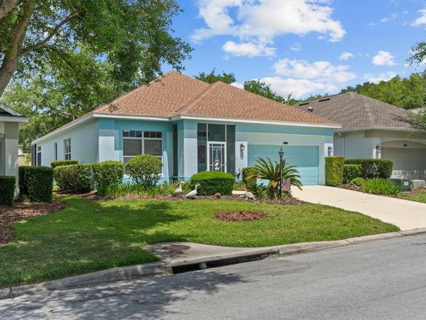 24357 AMBERLEAF COURT , LEESBURG, FL 34748