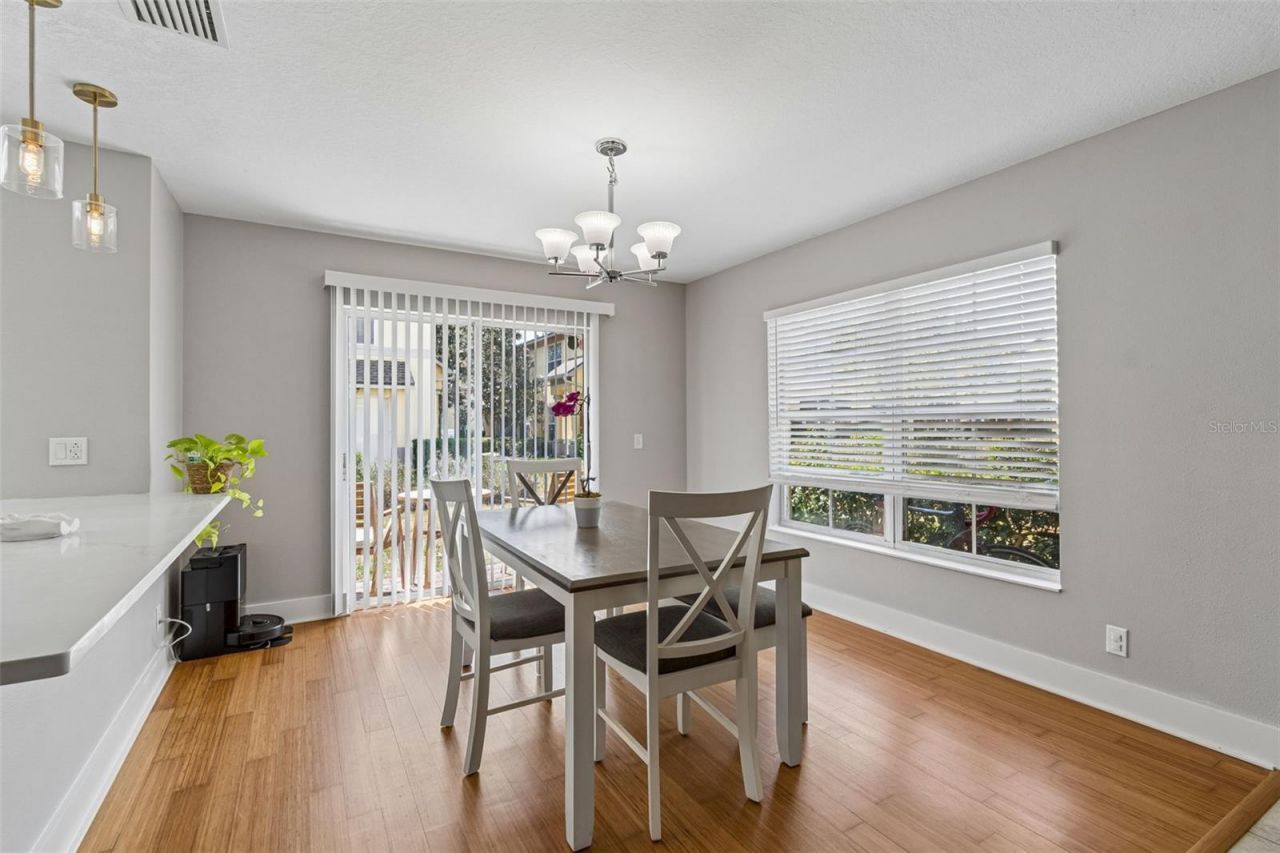 3863 Island Way , Saint Petersburg, FL 33705 Photo