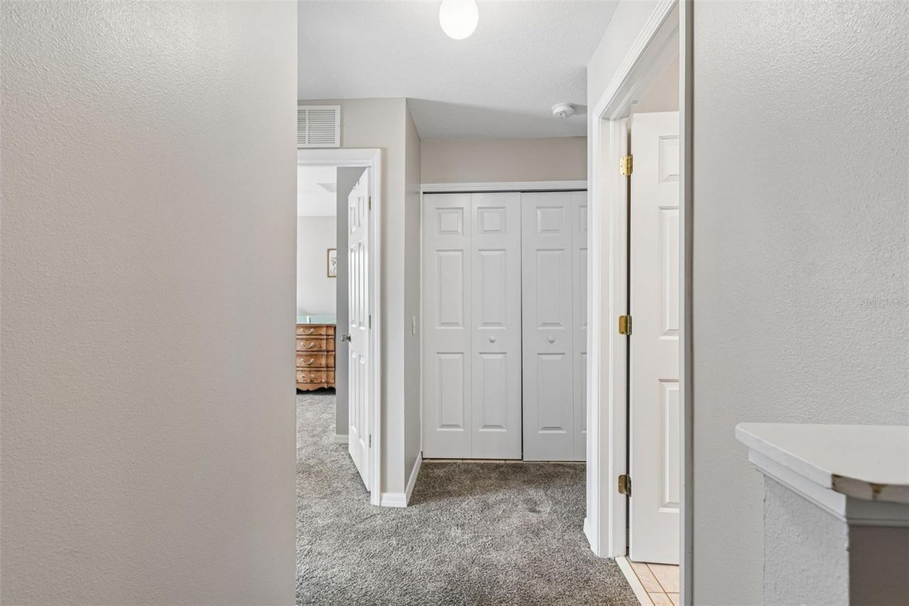 3863 Island Way , Saint Petersburg, FL 33705 Photo