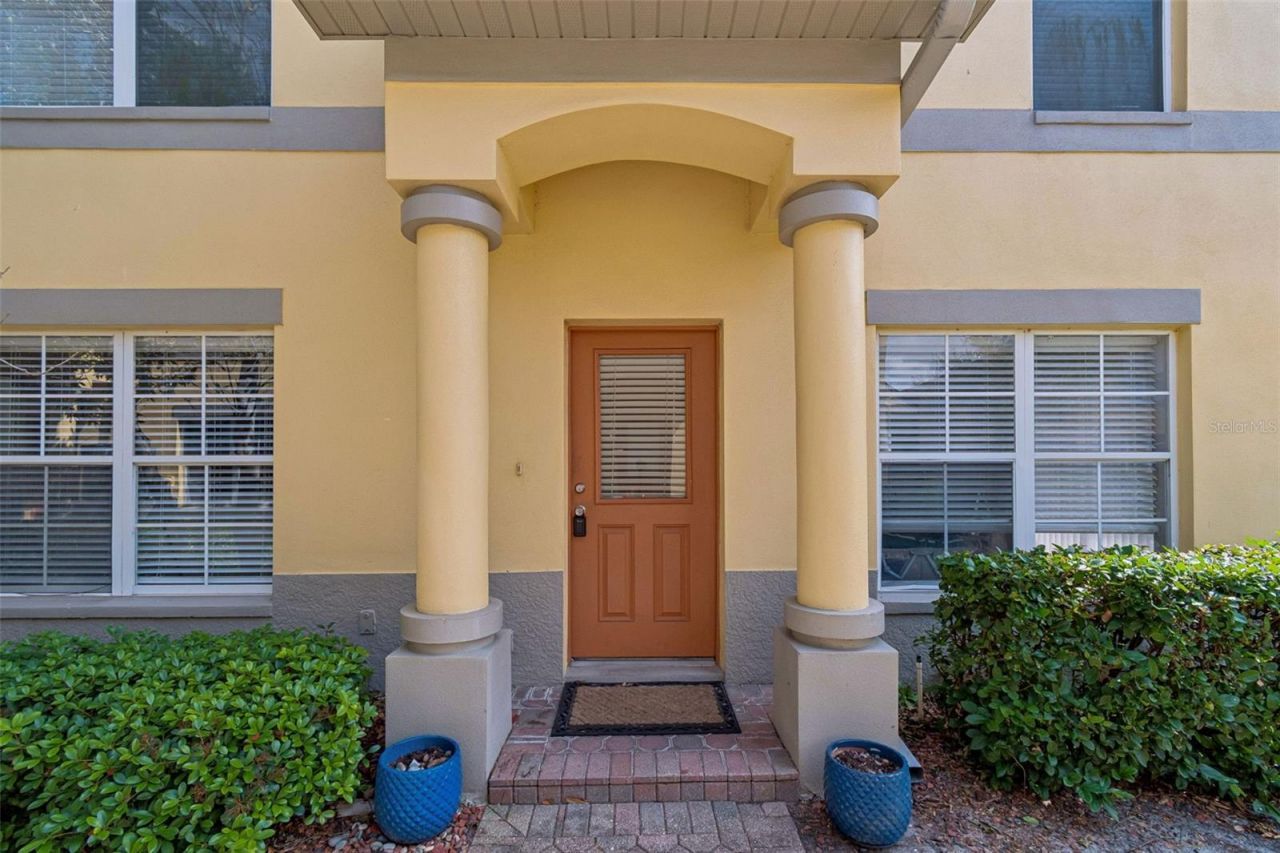 3863 Island Way , Saint Petersburg, FL 33705 Photo